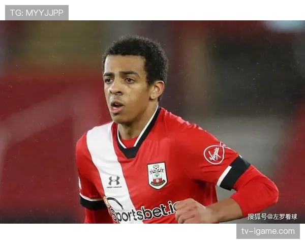 英超传奇重返绿茵场，倾力指导助新星闪耀赛场