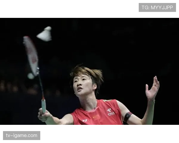 陈雨菲这日常比我多家飞几次班还拼，训练场外她都成了收银员了？